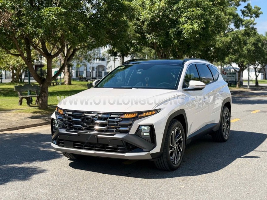 Hyundai Tucson 1.6 AT Turbo HTRAC Đặc biệt 2025