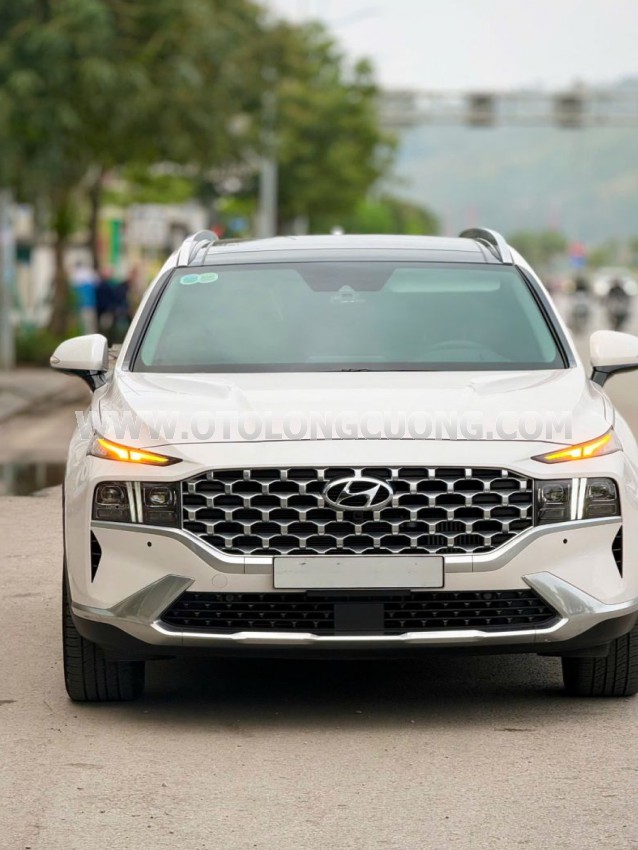 Hyundai SantaFe Cao cấp 2.2L HTRAC 2024