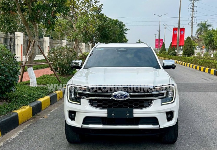 Ford Everest Titanium 2.0L 4x2 AT 2023