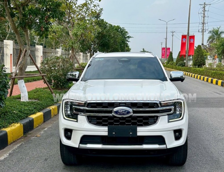 Ford Everest Titanium 2.0L 4x2 AT 2023