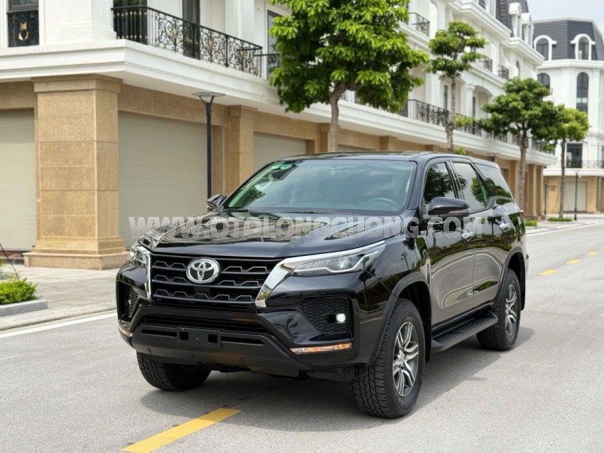 Toyota Fortuner 2.4L 4x2 AT 2025