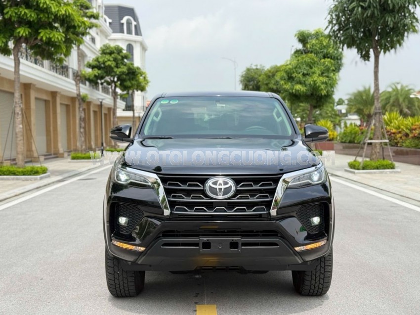 Toyota Fortuner 2.4L 4x2 AT 2025